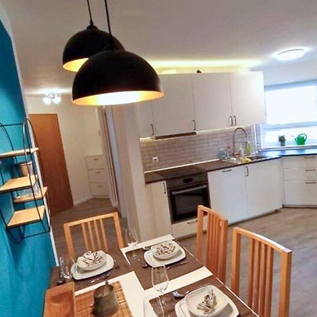 Rooftop Apartments - Doppelzimmer In Gemeinschaftsunterkunft Улм Екстериор снимка