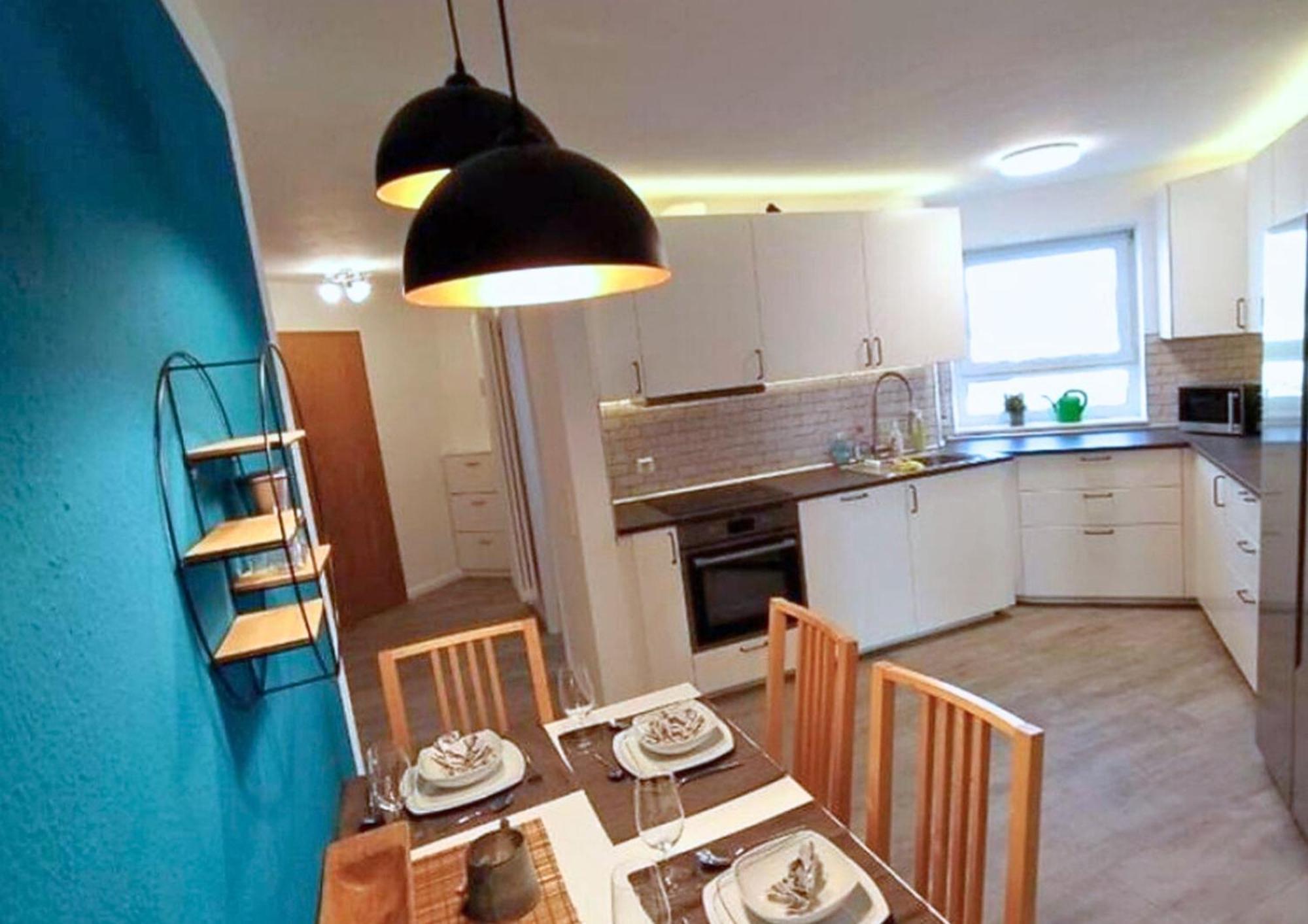 Rooftop Apartments - Doppelzimmer In Gemeinschaftsunterkunft Улм Екстериор снимка