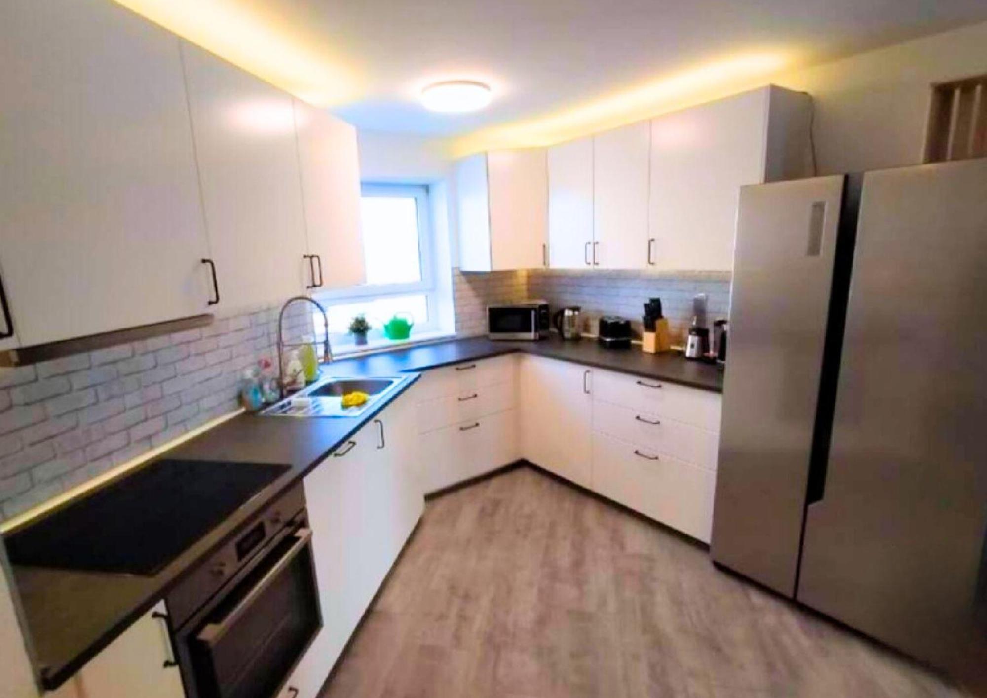 Rooftop Apartments - Doppelzimmer In Gemeinschaftsunterkunft Улм Екстериор снимка